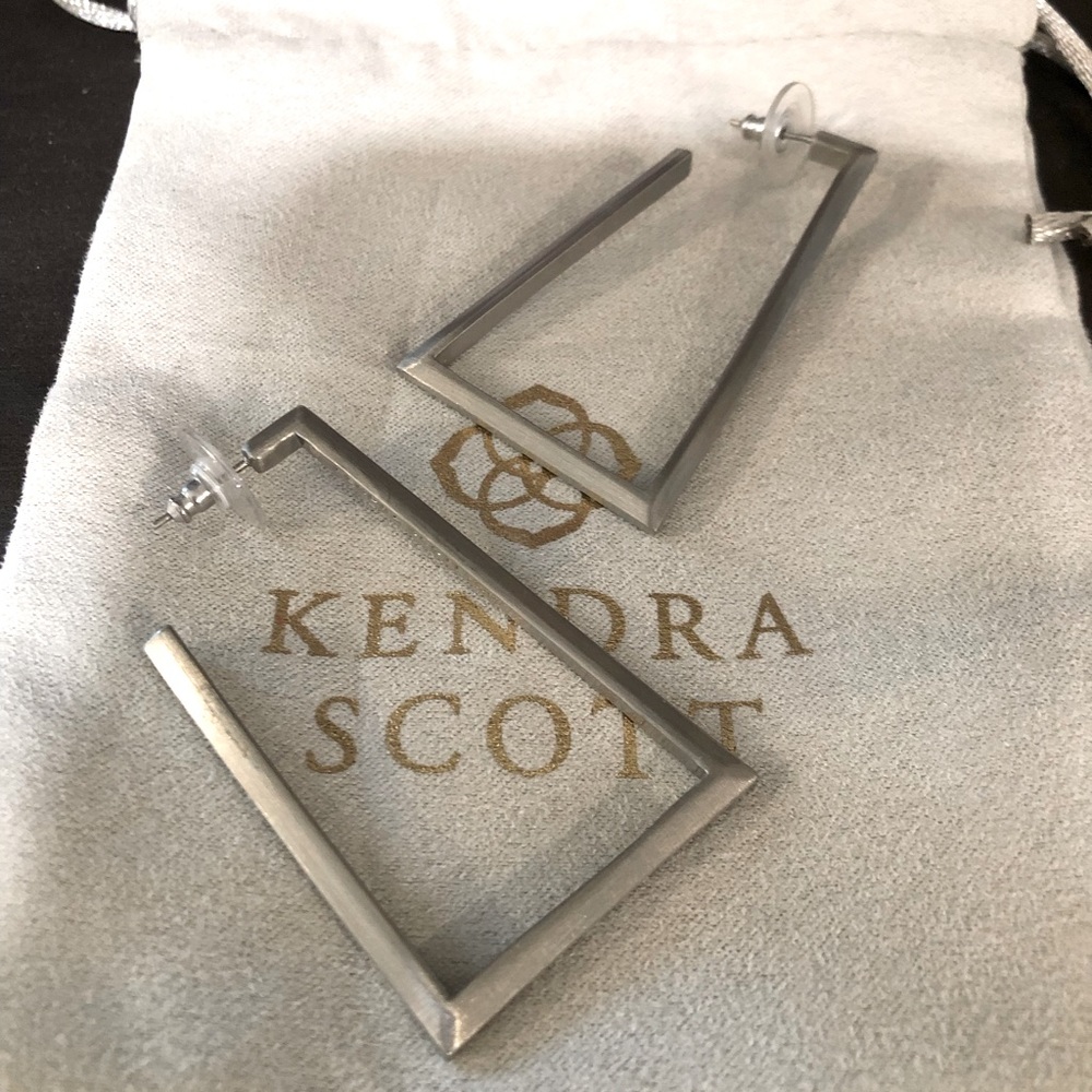 Kendra Scott Easton Hoop in silver
